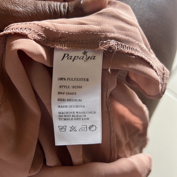 Beautiful gently worn blouse. - Picture 3 of 3